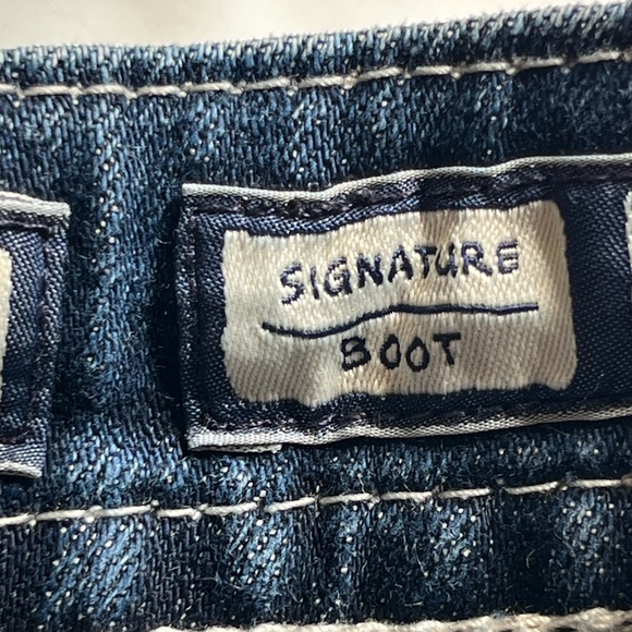 Miss Me Women's Signature Boot Floral Embroidred Jeans Blue White Size 30 - Picture 6 of 16